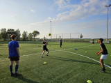 Laatste training seizoen 2023-2024 van 1e selectie S.K.N.W.K. (voetvolleytoernooitje) van donderdag 25 mei 2024 (33/314)